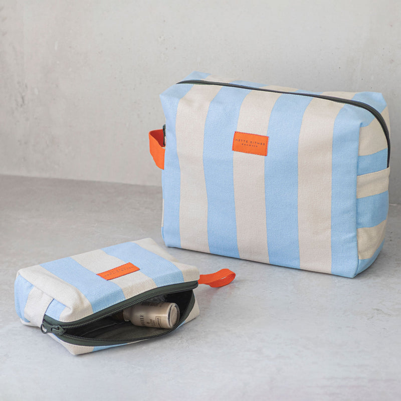 BRING-IT cosmetic purse, Light blue