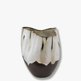 BY HAND curve vase, small, Off-white