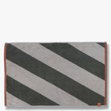 DIAGONAL bath mat, Dark olive