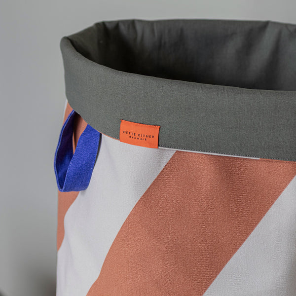 DIAGONAL laundry bag, Brick / Sand