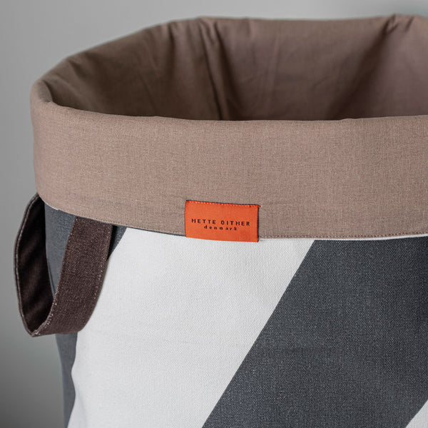 DIAGONAL laundry bag, Dark grey / Off-white