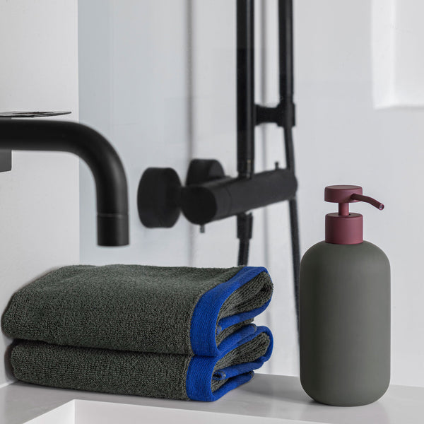 SOFT Towel, Dark Olive / Light blue
