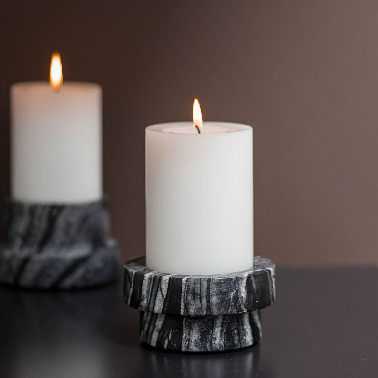 Woud Jeu de des candle holder 2, brown marble Finnish Design Shop CH Woud Jeu de des candle holder 2, brown marble Finnish Design Shop CH
