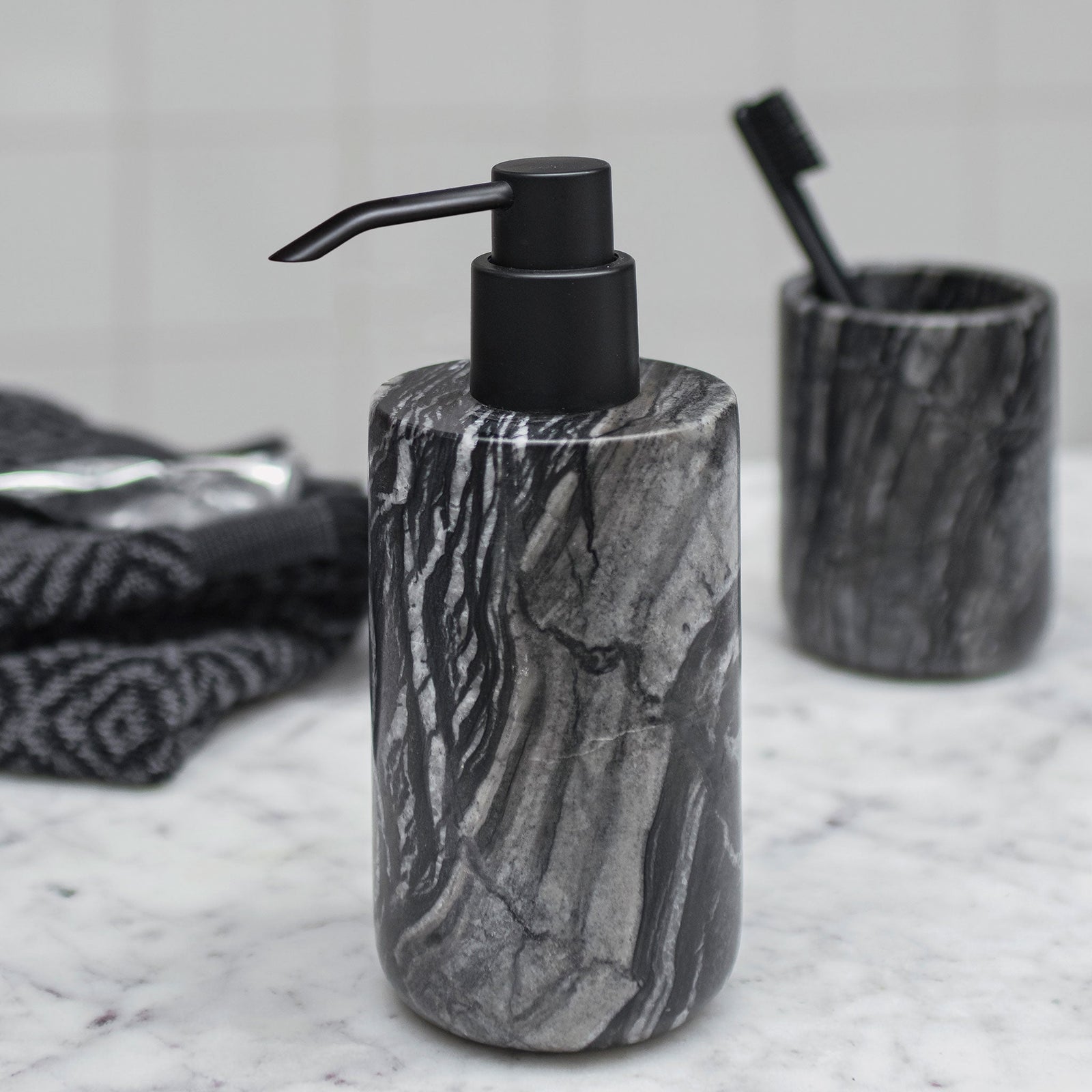MARBLE tall dispenser, Black / Grey – Mette Ditmer - International