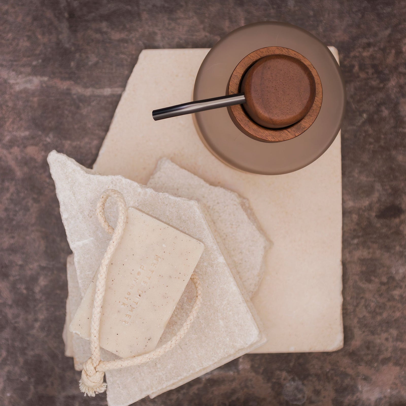 MODEST low dispenser, Kit – Mette Ditmer - International