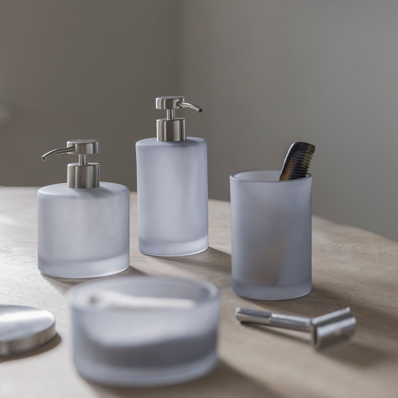 MODEST dispenser, tall, Dove blue – Mette Ditmer - International