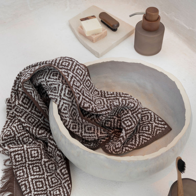 MOROCCO towel, Chocolate / Off-white