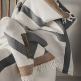 SHADOW throw, Off-white / Grey