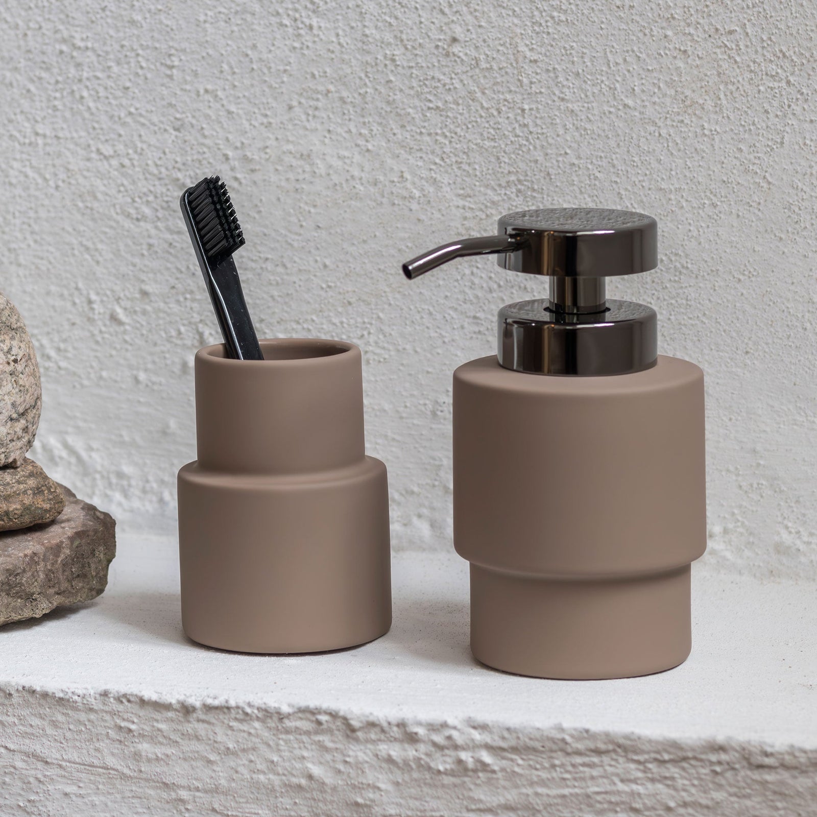SHADES dispenser, Nougat – Mette Ditmer - International