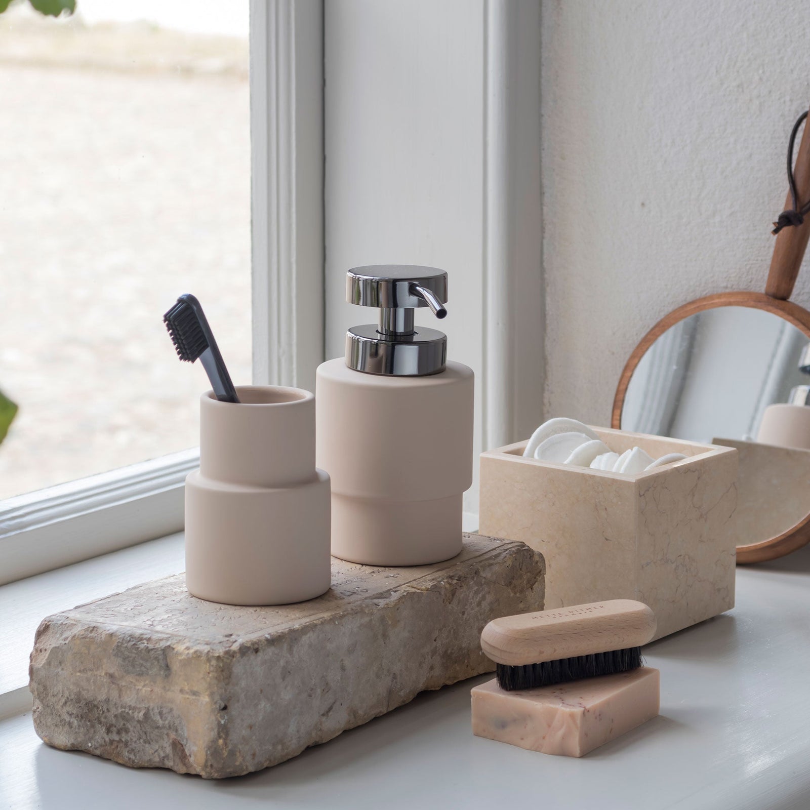 SHADES toothbrush holder, Linen – Mette Ditmer - International