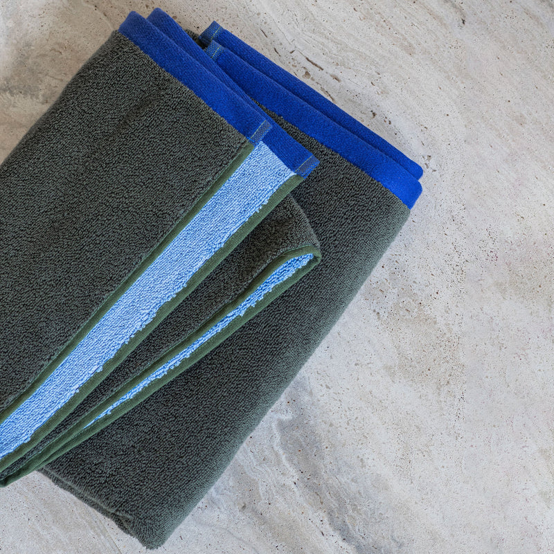 SOFT Towel, Dark Olive / Light blue