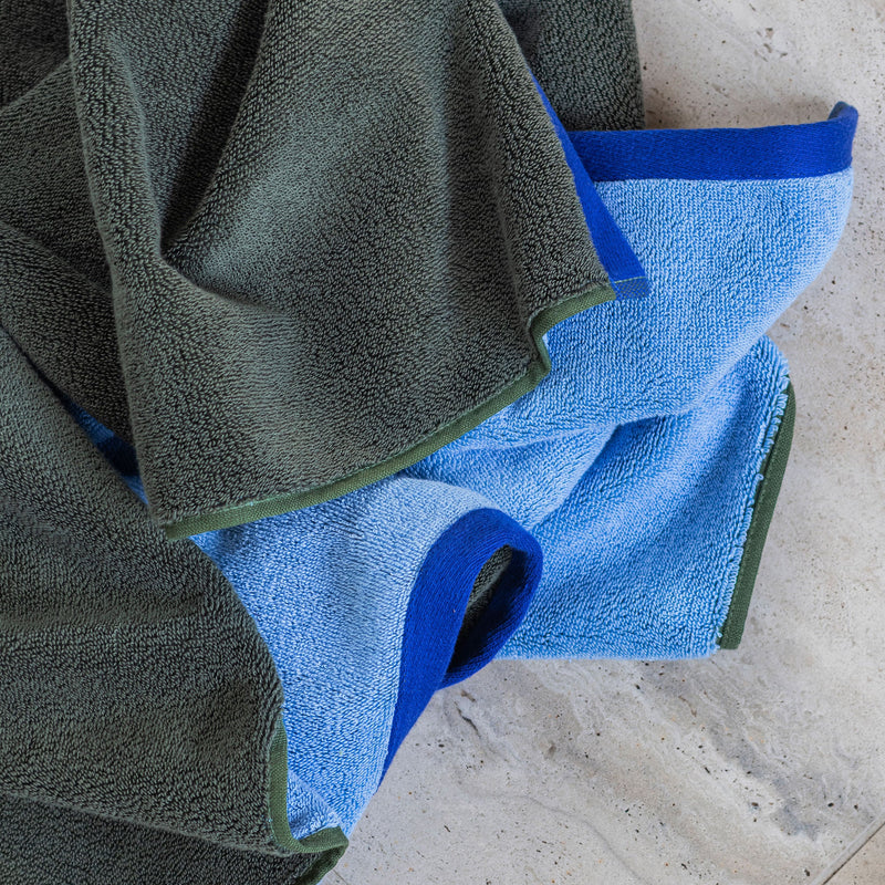 SOFT Towel, Dark Olive / Light blue