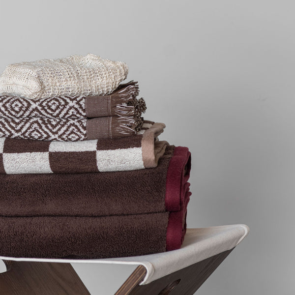 MOROCCO towel, Chocolate / Off-white