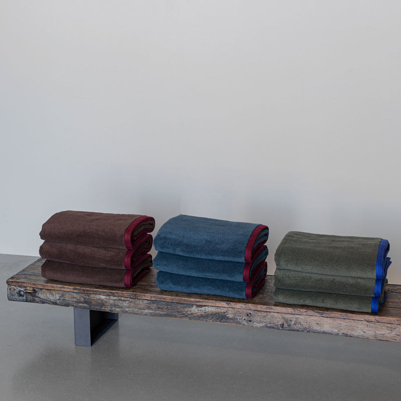 SOFT håndklæde,  Midnight Blue / Light Grey