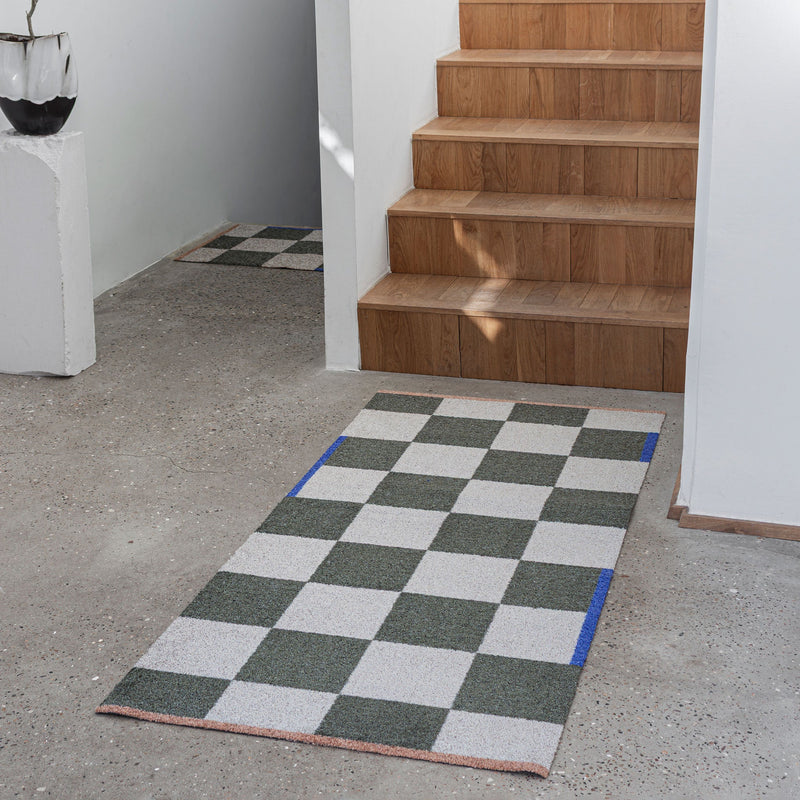 SQUARE all-round mat, large, Dark olive