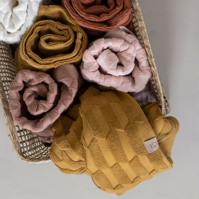 GEO Fingertip towel, pine green, 3-pack – Mette Ditmer - International