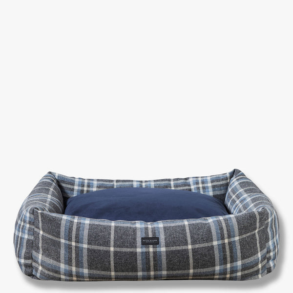 VIP Dog bed, blue check